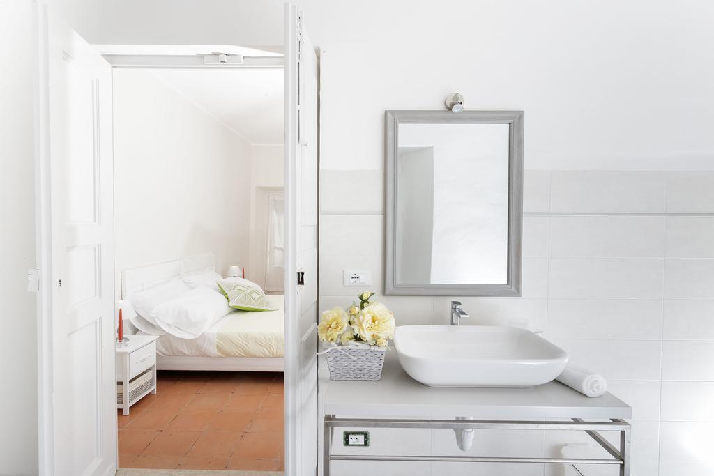 Rose Suite Apartments Roppolo エクステリア 写真