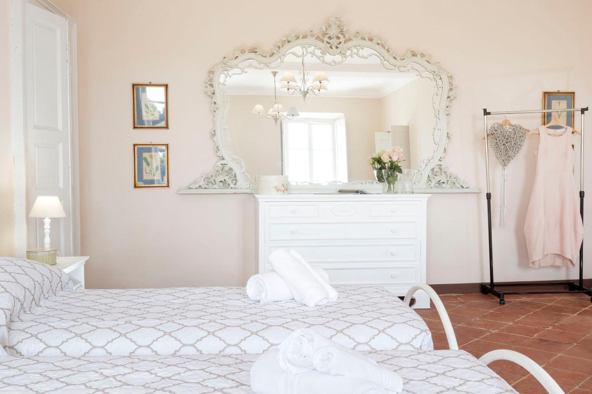 Rose Suite Apartments Roppolo エクステリア 写真