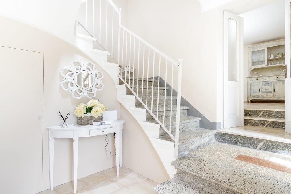 Rose Suite Apartments Roppolo エクステリア 写真