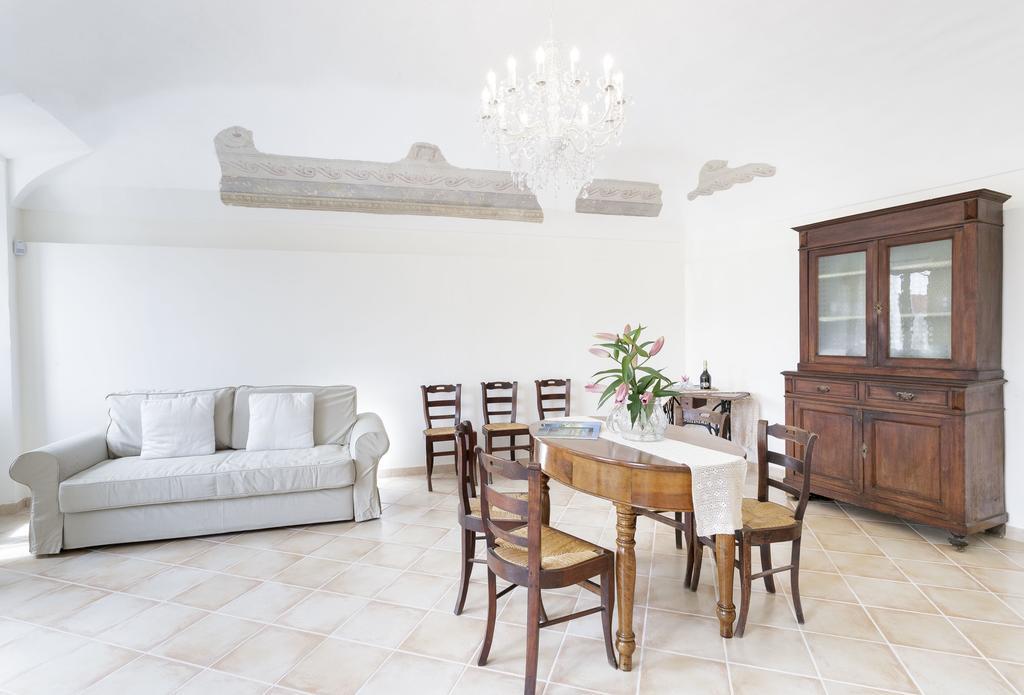 Rose Suite Apartments Roppolo エクステリア 写真